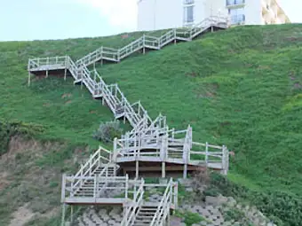 Boardwalk design & walkway construction for dunes & wetlands